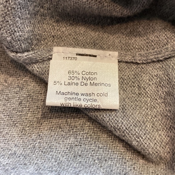 J. Crew Factory V-Neck long sleeve sweater. Size LT. Medium gray. Lightweight. - Picture 12 of 12
